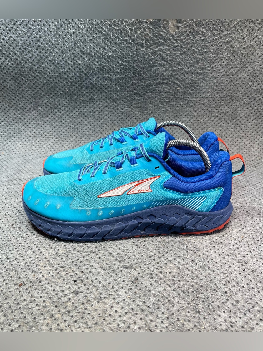 Altra Outroad 2 Blue Running Shoes Size 9.5 Men’s